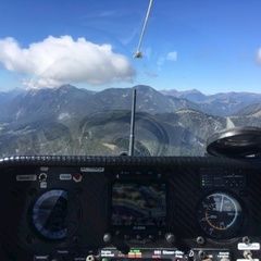 Flugwegposition um 11:06:09: Aufgenommen in der Nähe von Gemeinde Bad Bleiberg, Österreich in 1470 Meter